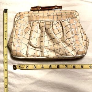 Vintage Elaine Turner clutch